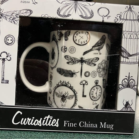 Fine China Dragonfly Mug Garden motif black and white - Picture 2 of 3